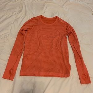 Lululemon long sleeve top